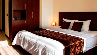 Javaher Shargh Hotel