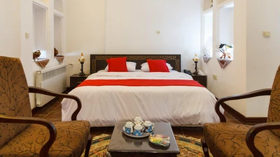 Royaye Ghadim Hotel