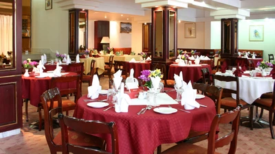 Laleh Hotel