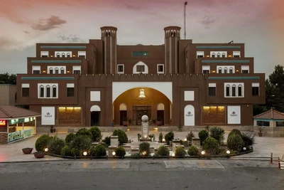 Parsian Safaiyeh Hotel