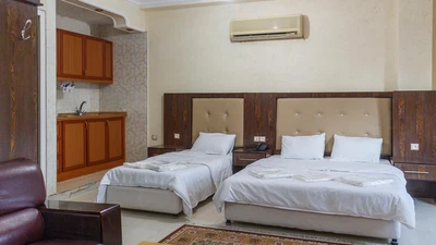 Qobad Hotel