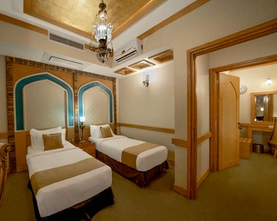 Darvishi Hotel