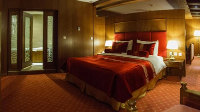 Zandiyeh Hotel