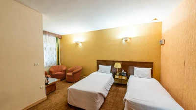 Parsian Ali-Qapu Hotel