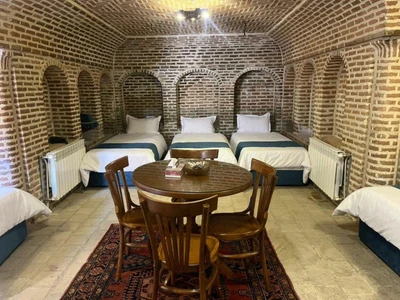 Arghavan Traditional  Hotel