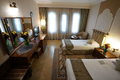 Parsian Safaiyeh Hotel