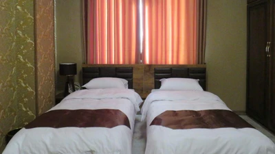 Kourosh Hotel