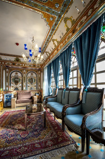 Ghasr Monshi Hotel
