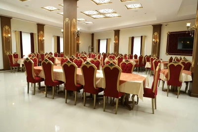 Niayesh Hotel