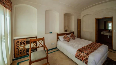 Saraye Falahati Hotel
