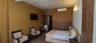 Park Saadi Hotel