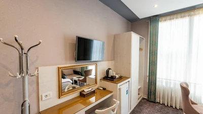 Khajoo Hotel