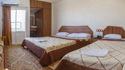 Aram Hotel