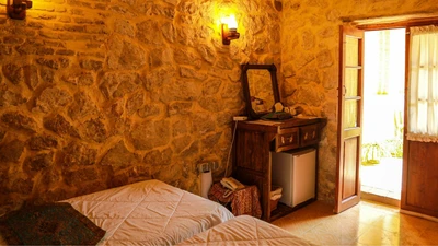 Forough Hotel