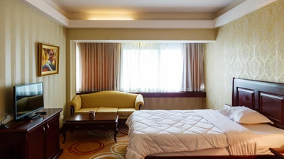 Shiraz Grand Hotel