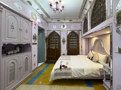 Shahsavaaraan Boutique Hotel