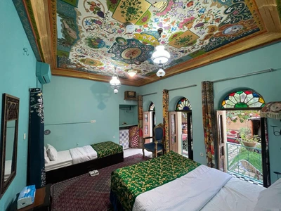 Toranjestan House