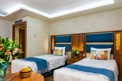 Parsian Ali-Qapu Hotel