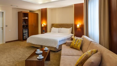 Refah Hotel