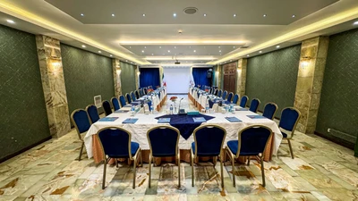 Parsian Ali-Qapu Hotel