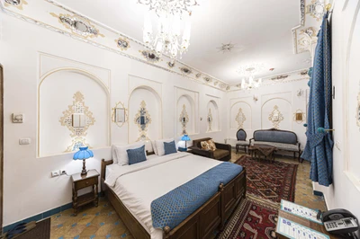 Ghasr Monshi Hotel