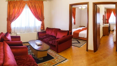 Khaneye Sabz Hotel