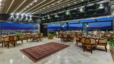 Shiraz Grand Hotel
