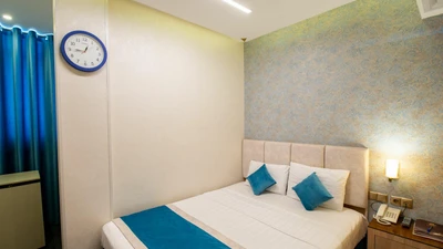 Setareh Hotel