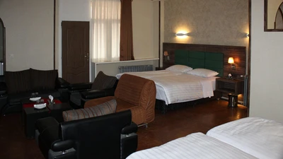 Shemshak Tourist Hotel