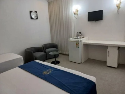 Alvand Hotel