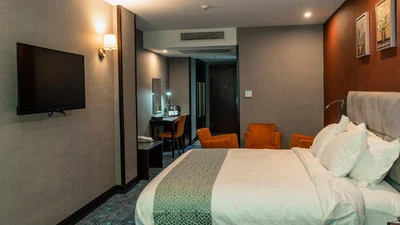 Avina Hotel