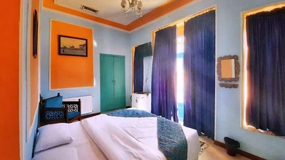 Hatef Traditional Guesthouse