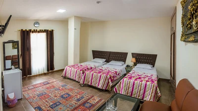 Plus Hotel