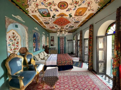 Toranjestan House