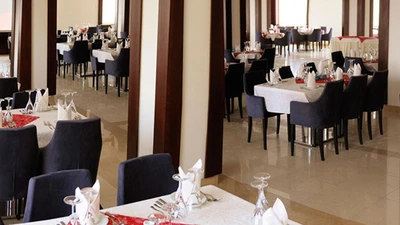 Arg Jadid Hotel