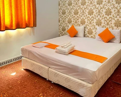 Shohaz Hotel