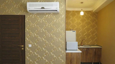 Kourosh Hotel
