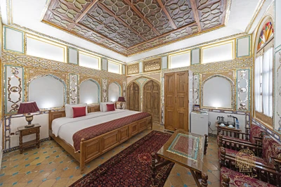 Ghasr Monshi Hotel