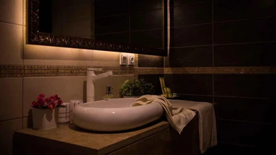 Roodaki Hotel
