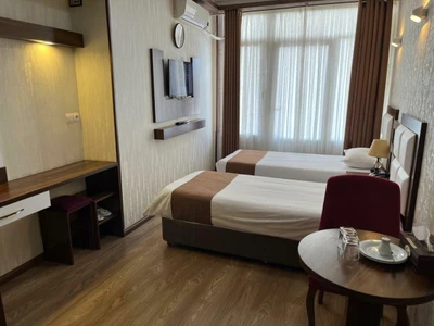 Alborz Hotel