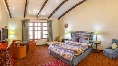 Parsian Tochal Hotel