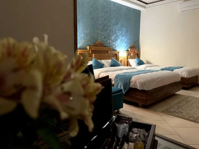 Zohreh Hotel