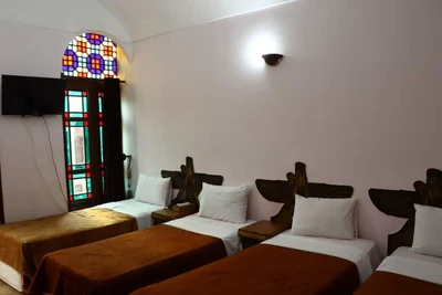 Rose Traditional Hotel