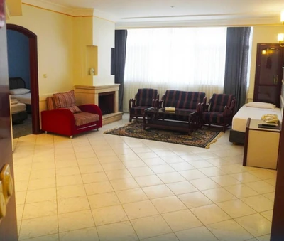 Kian Hotel