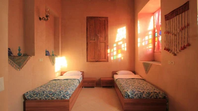 Mahmonir Traditional Hotel