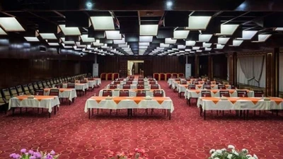 Pars Hotel