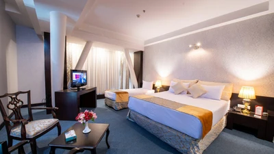 Chamran Grand Hotel