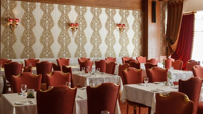 Zandiyeh Hotel