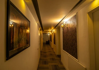 Alvand Hotel