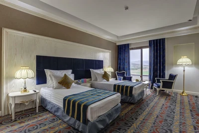 Yasuj Parsian Hotel